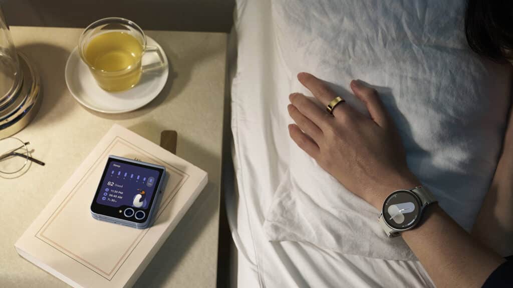 Galaxy Ring會根據收集的數據分析用戶睡眠質素、日常活動、睡覺心率及睡眠心率變異度,利用Galaxy AI生成能量分數(Energy Score),讓用戶可以根據身體狀況調整日常活動安排。